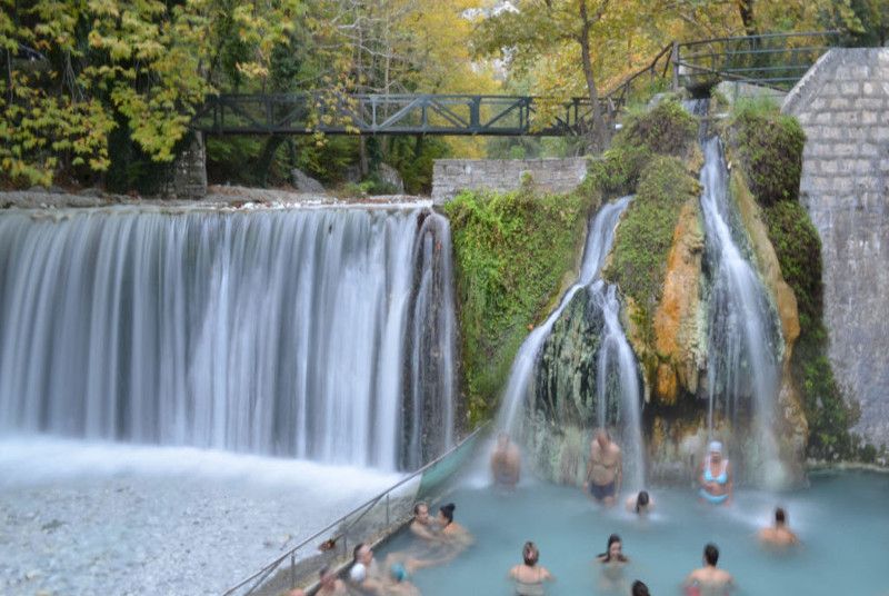 Χριστούγεννα Λουτρά Πόζαρ